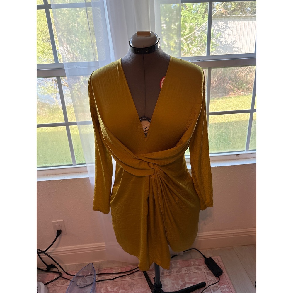 Missguided Mini Dress Womens 6 Mustard Yellow Excellent Twist Front V-Neck